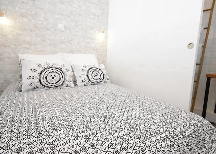 Chic Design - Hyper Centre - Tramway - Free Wifi - Lerelaisdodile12 Appartement Valenciennes