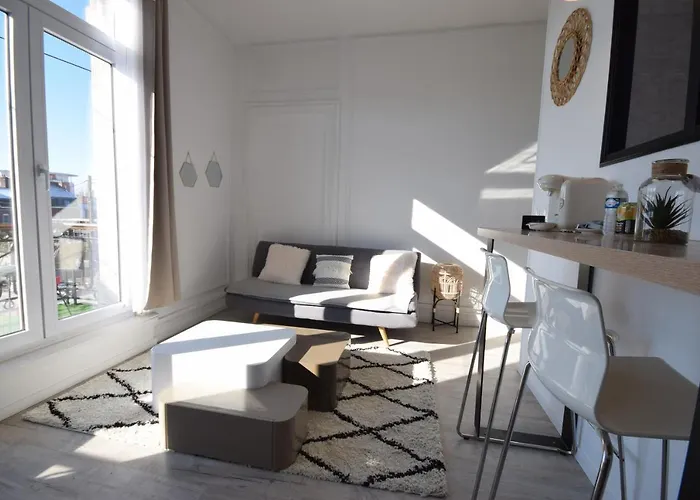 Chic Design - Hyper Centre - Tramway - Free Wifi - Lerelaisdodile12 Appartement *