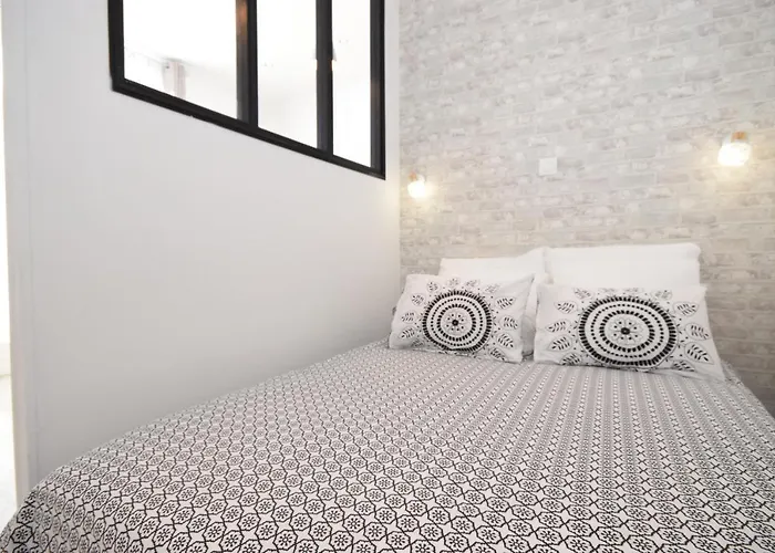 Apartament Chic Design - Hyper Centre - Tramway - Free Wifi - Lerelaisdodile12 *